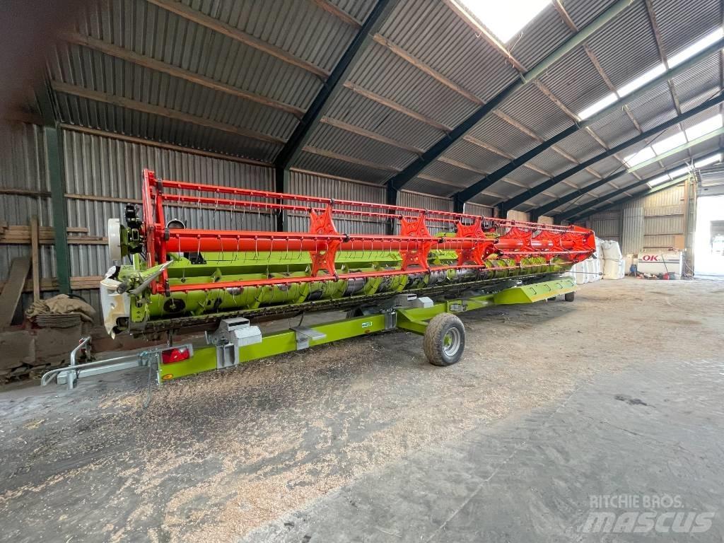 CLAAS Lexion 770 Зернозбиральні комбайни