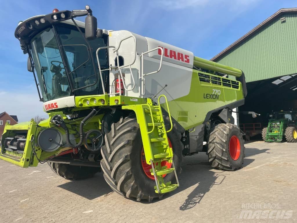 CLAAS Lexion 770 Зернозбиральні комбайни