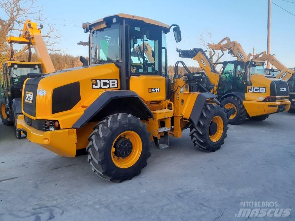 JCB 411 Фронтальні навантажувачі