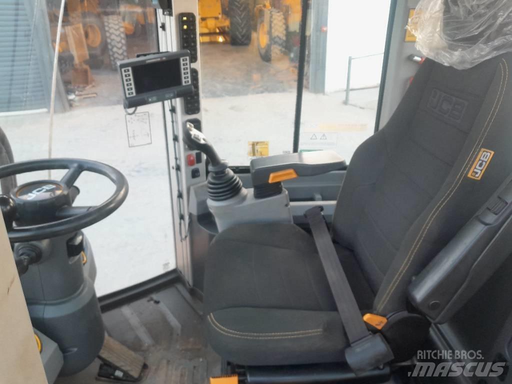 JCB 411 Фронтальні навантажувачі