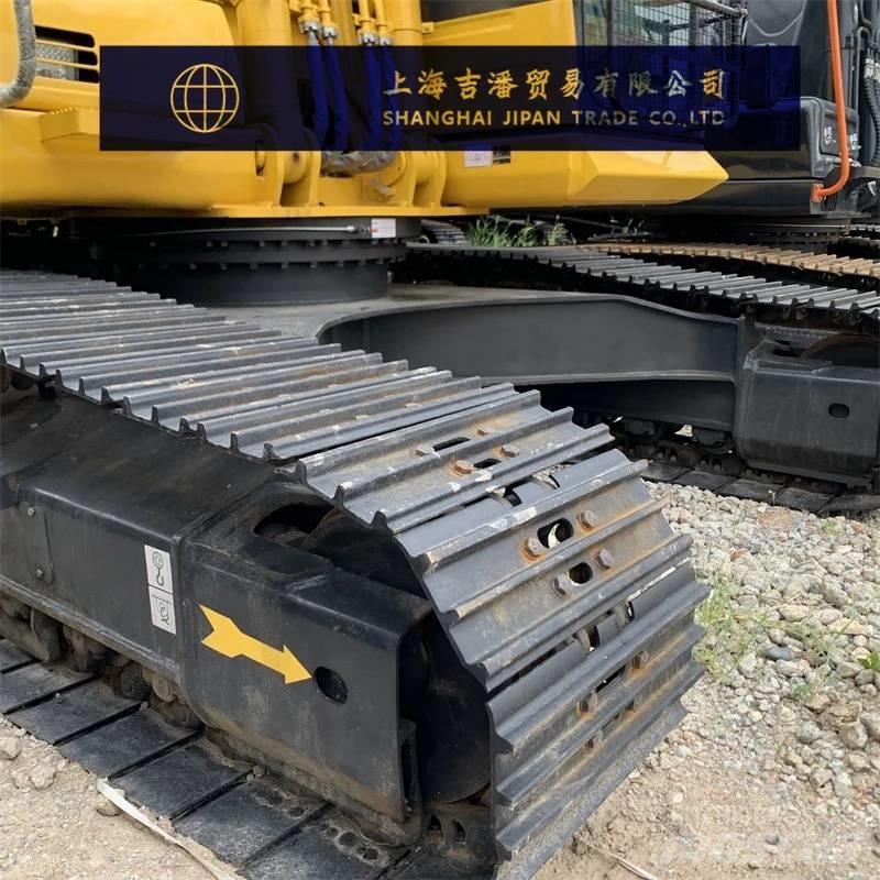 Komatsu PC 240 Гусеничні екскаватори