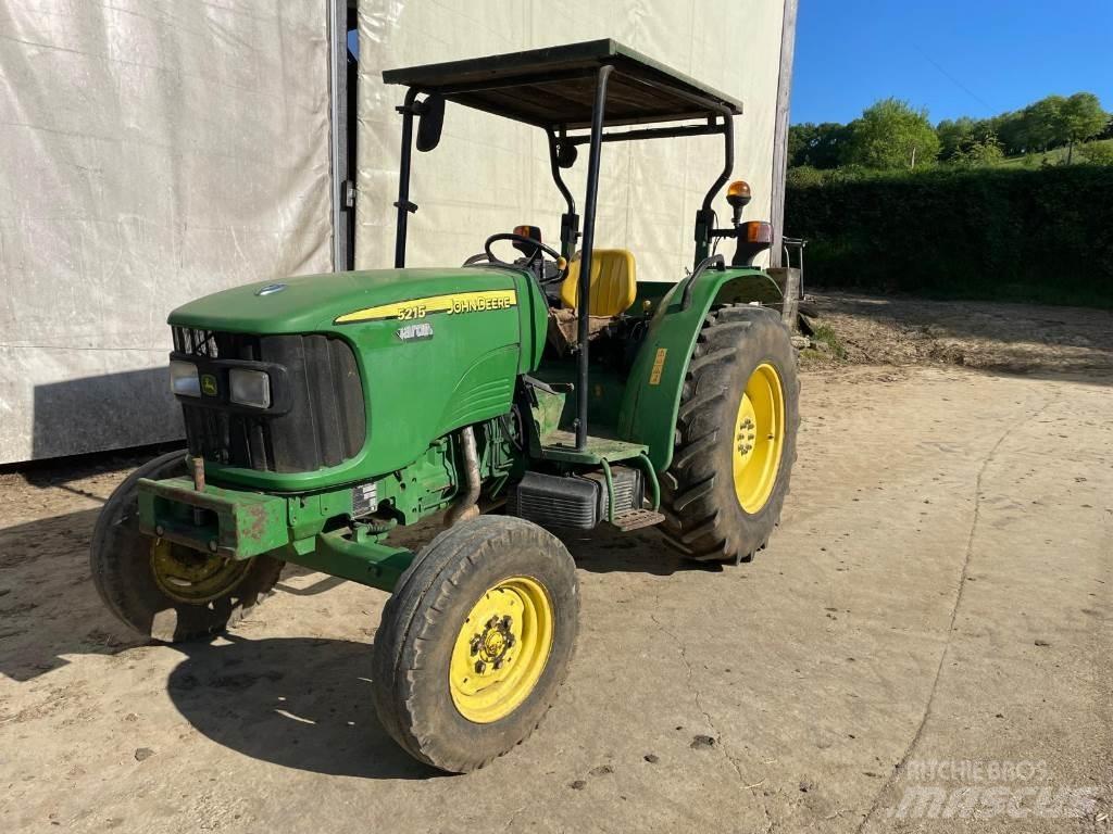 John Deere 5215 Трактори