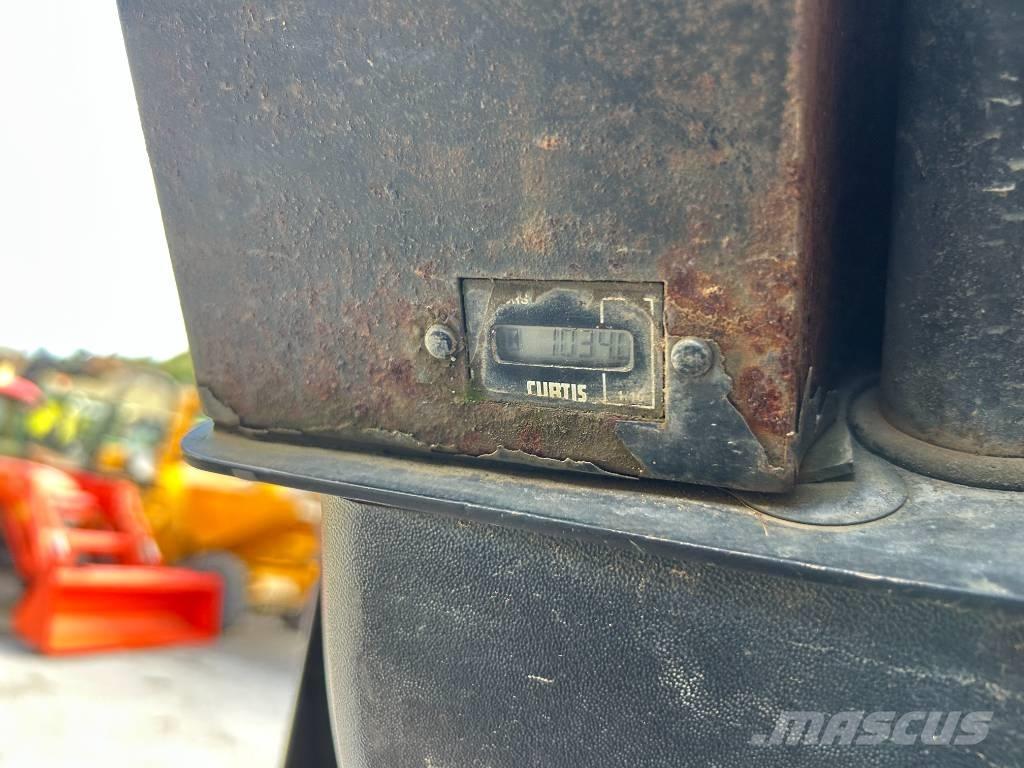 Mecalac TA3S Міні самоскиди