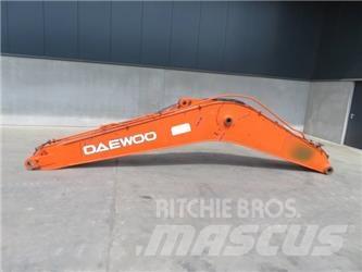 Daewoo DX 225 LC Шасі