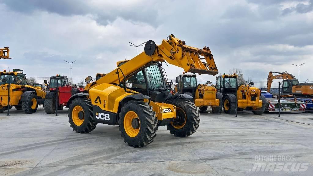 JCB 531-70 Телескопічні навантажувачі