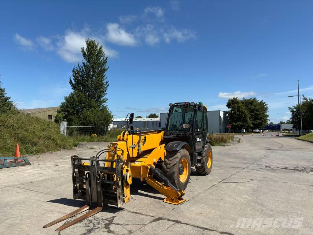 JCB 540-140 Телескопічні навантажувачі