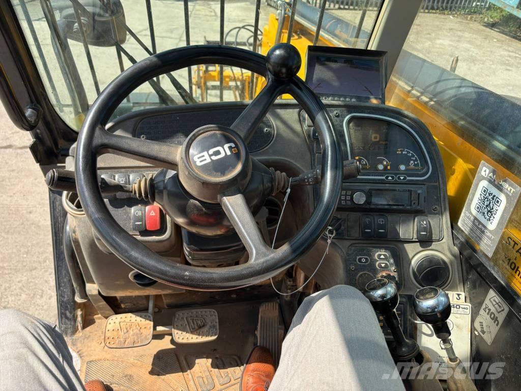 JCB 540-140 Телескопічні навантажувачі