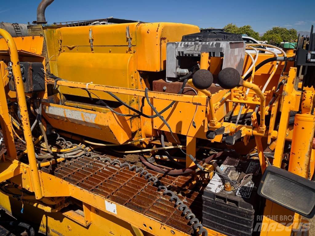 LeeBoy L 8500 Асфальтовкладачі