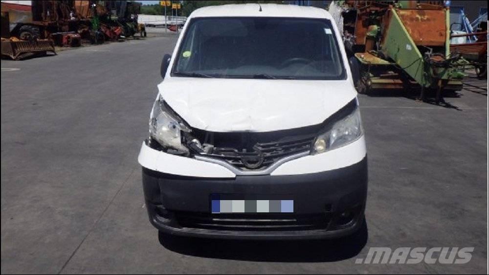 Nissan NV 200 Панельні фургони