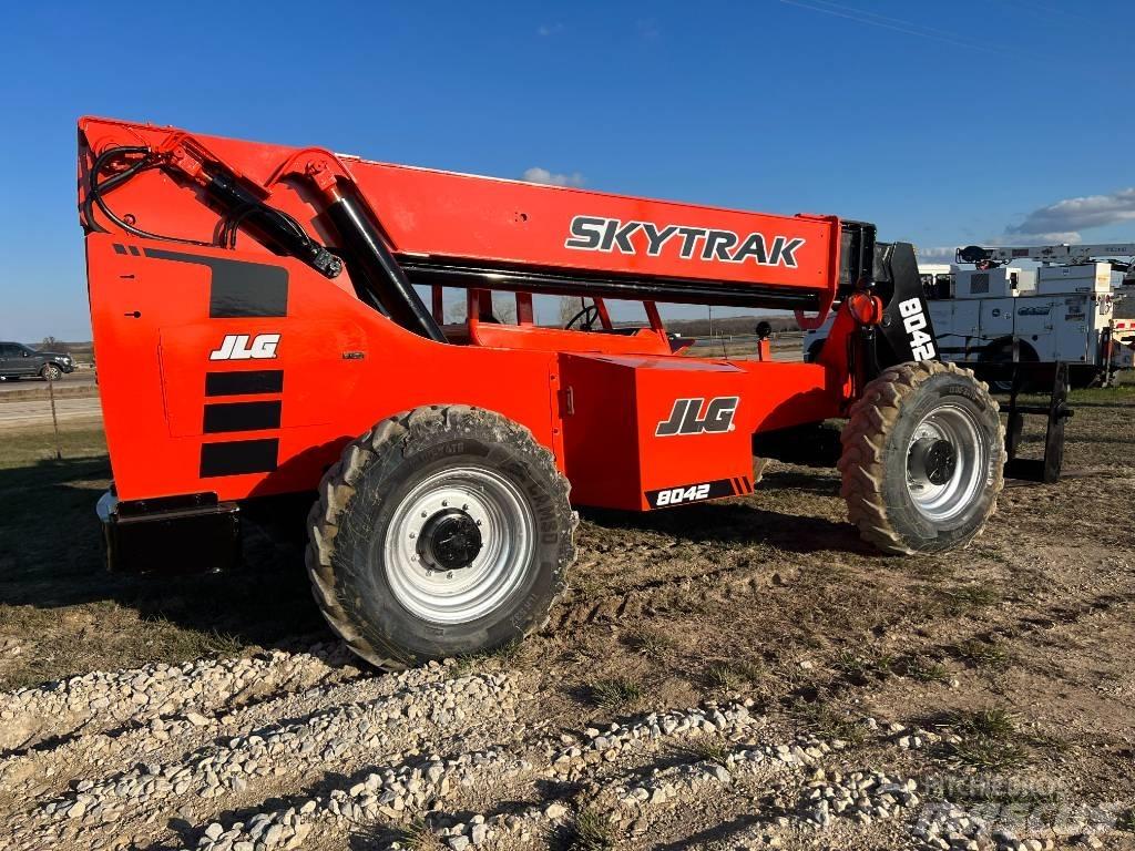 SkyTrak 8042 Телескопічні навантажувачі
