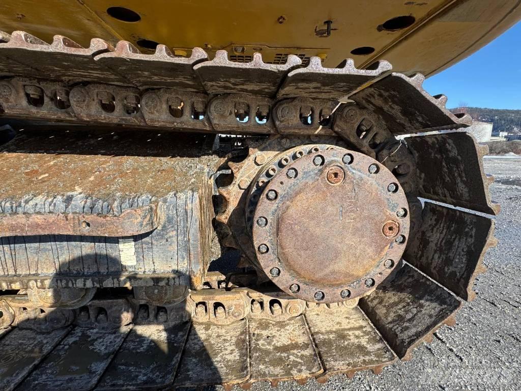 CAT 323 NG Гусеничні екскаватори