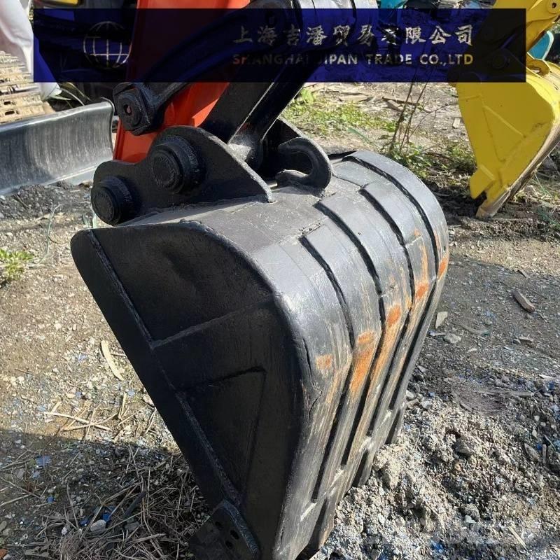Kubota U 40 Гусеничні екскаватори