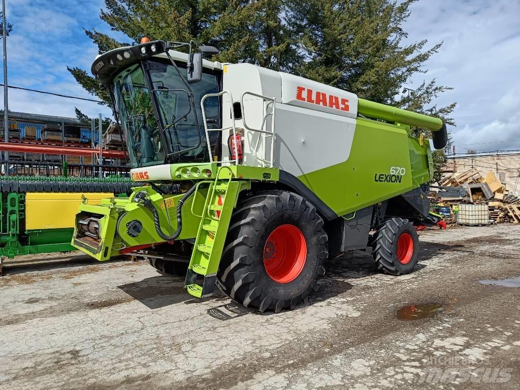 CLAAS Lexion 670 Зернозбиральні комбайни