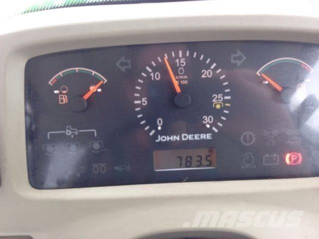 John Deere 3720 Трактори