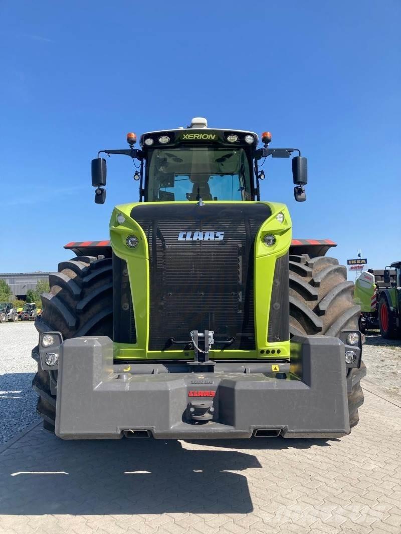CLAAS XERION 5000 Трактори