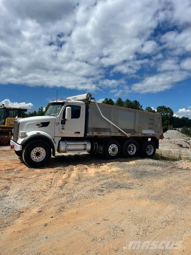 Peterbilt Dump Truck Самоскиди