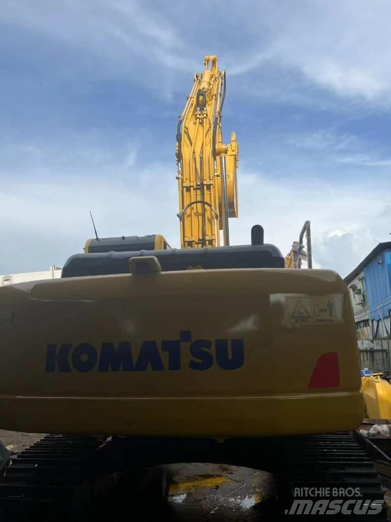 Komatsu PC 210 LC Гусеничні екскаватори