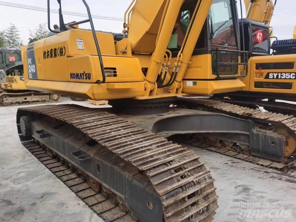 Komatsu PC 240 LC Гусеничні екскаватори