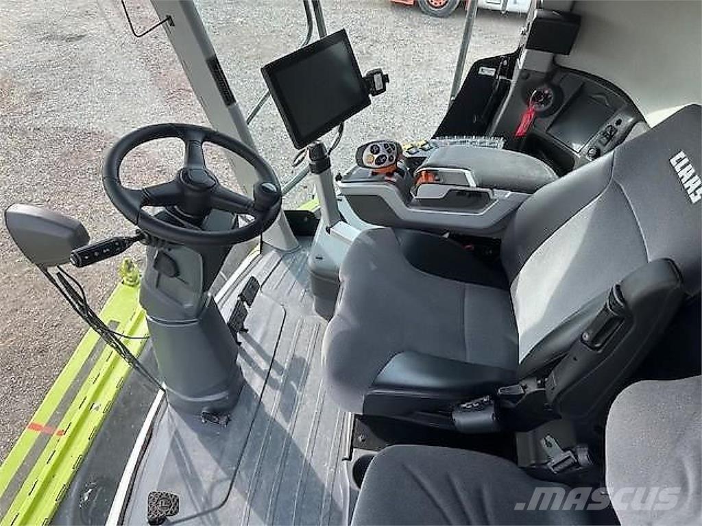 CLAAS Lexion 7400 Зернозбиральні комбайни
