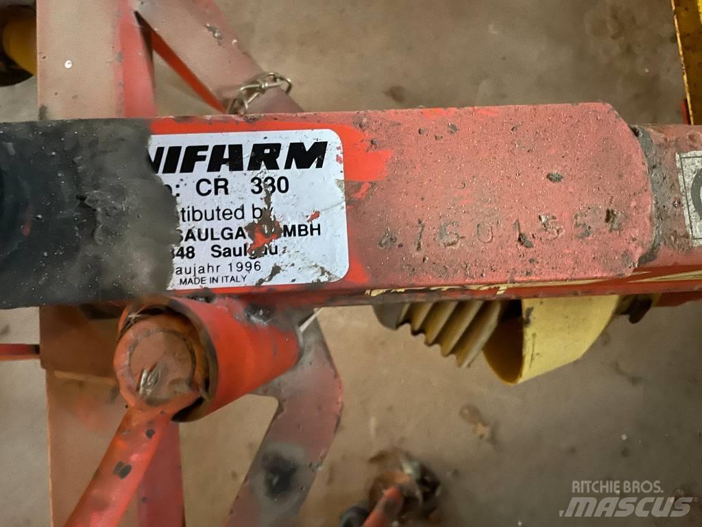 Unifarm CR 330 Граблі і сінозворушувачі