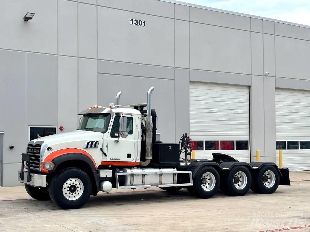 Mack GU 713 Евакуатори