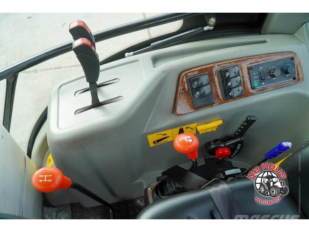 YTO NMF704C Трактори
