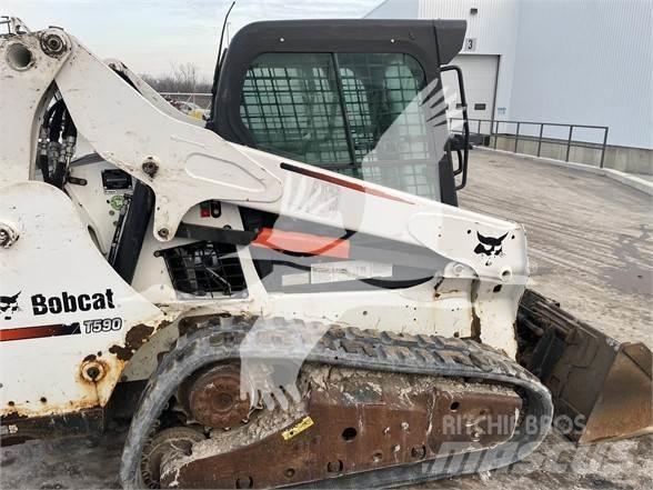 Bobcat T590 Міні-навантажувачі