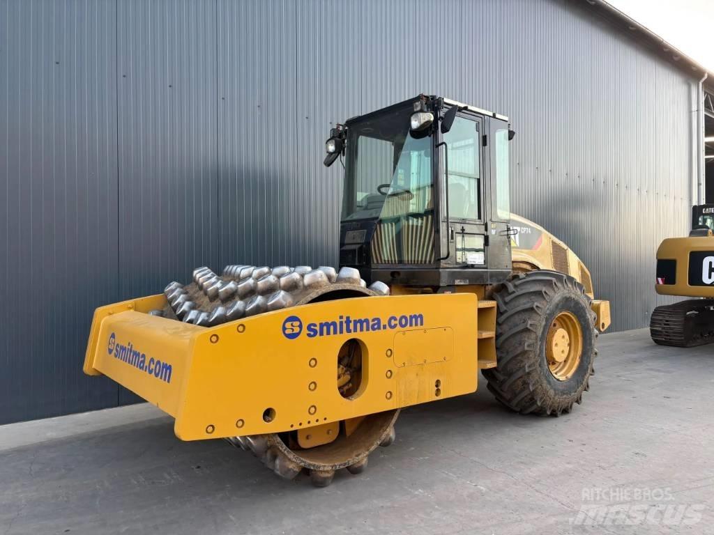 CAT CP74 Грунтові котки
