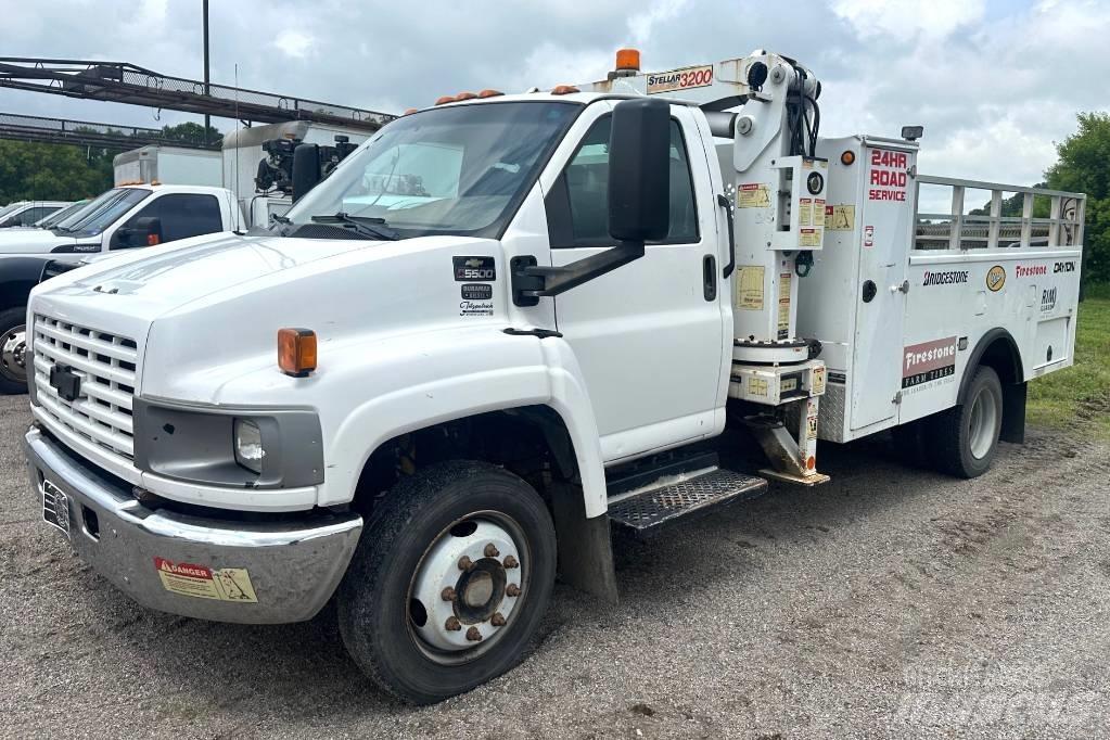 Chevrolet C5500 Гусеничні крани
