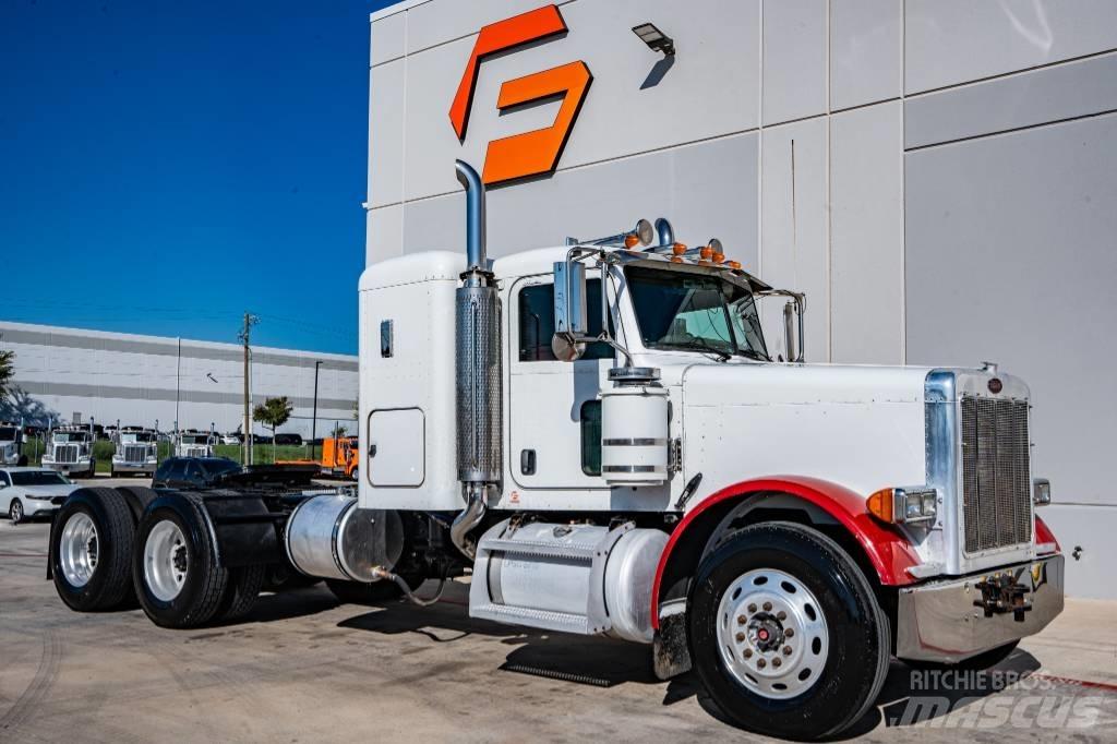 Peterbilt 379 Тягачі