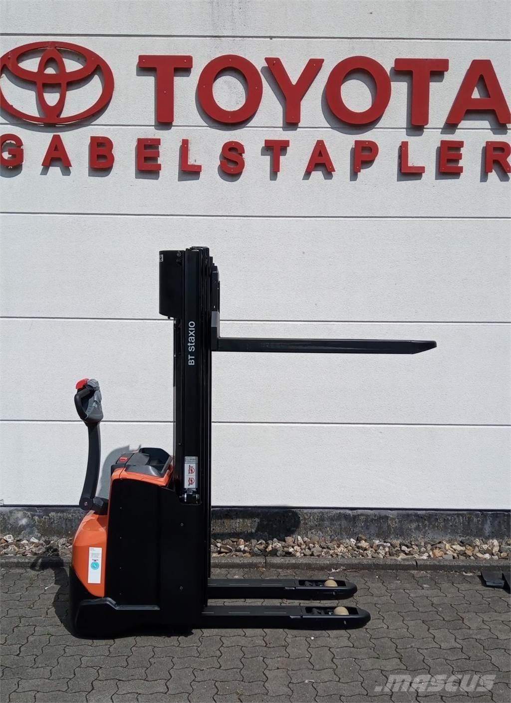 Toyota SWE140L Ручний візок