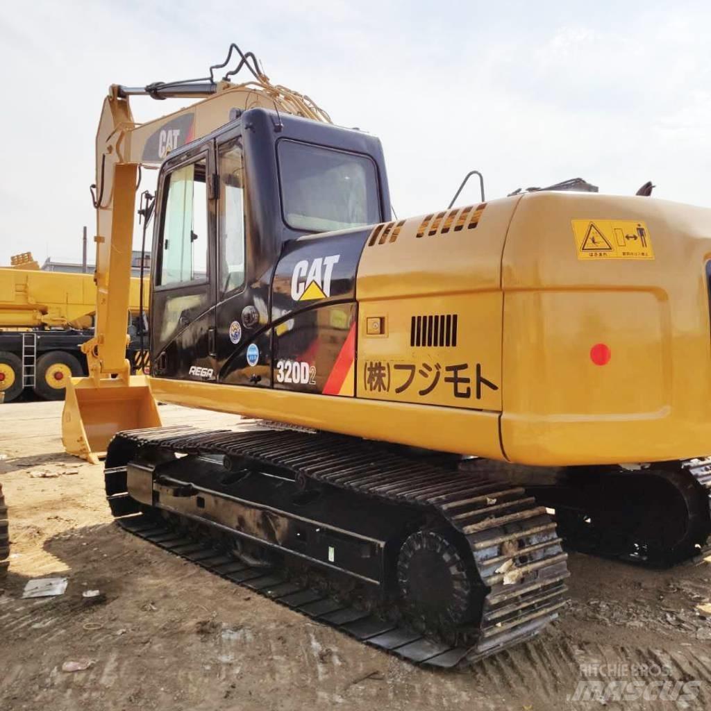 CAT 320D Гусеничні екскаватори