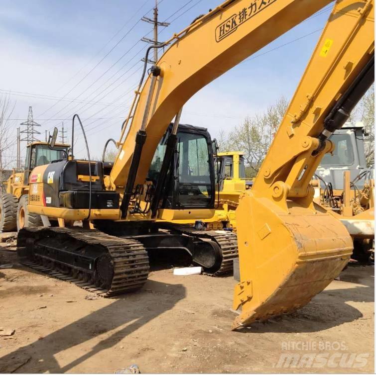 CAT 320D Гусеничні екскаватори