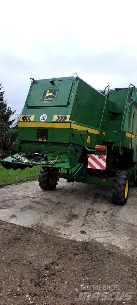 John Deere 2056HM Зернозбиральні комбайни
