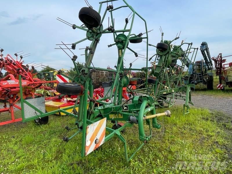 Kuhn GF6301 MH Граблі і сінозворушувачі