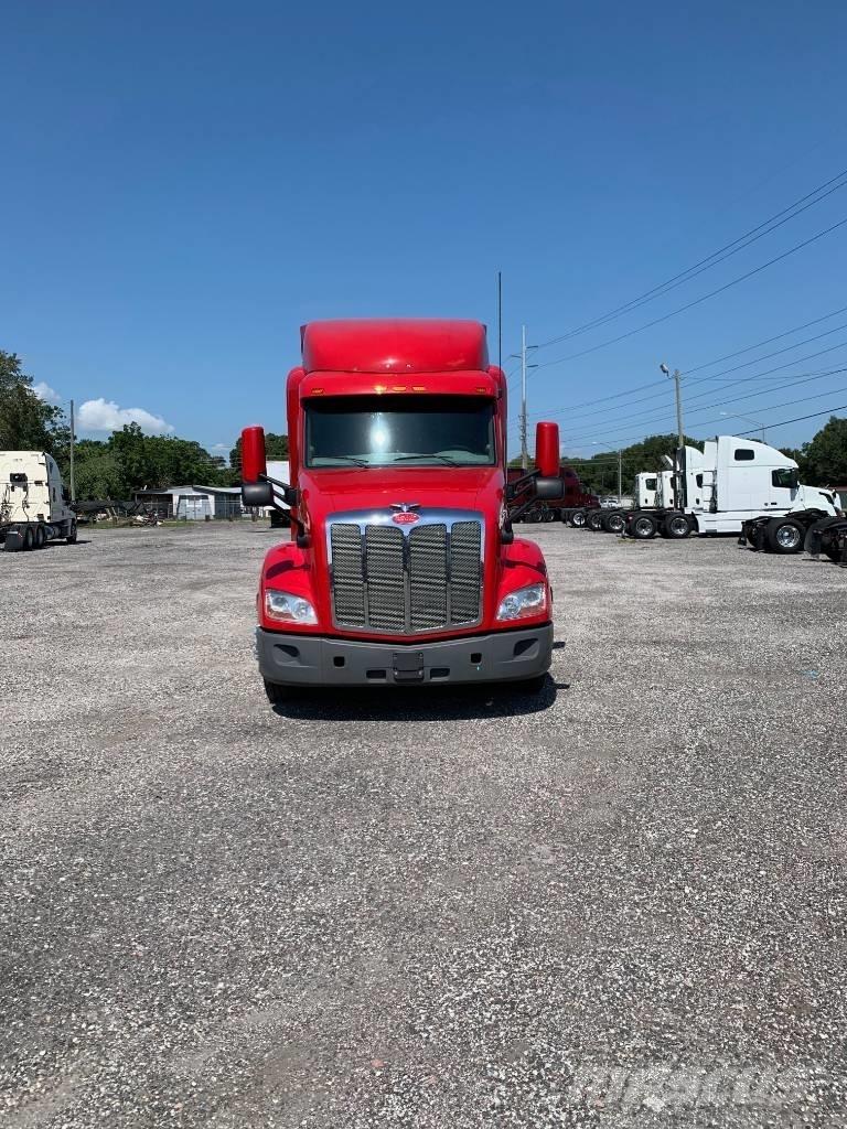 Peterbilt 579 Тягачі