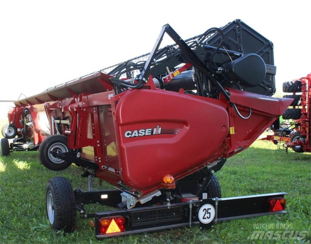 Case IH AF 8250 Зернозбиральні комбайни