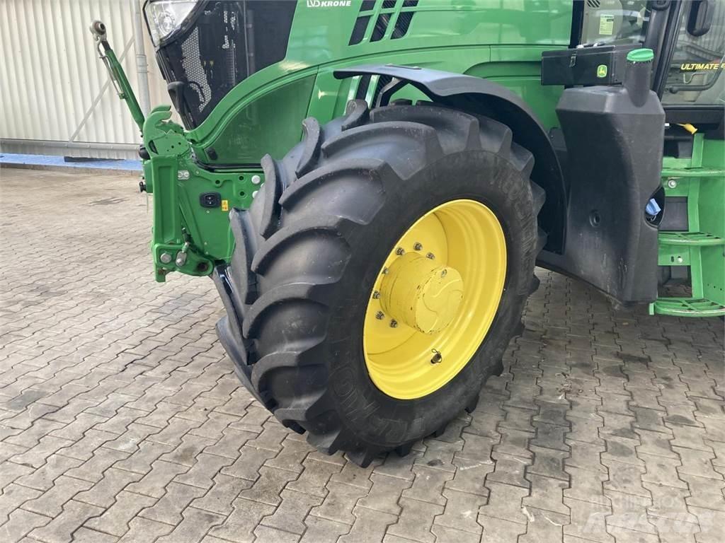 John Deere 6155R Трактори