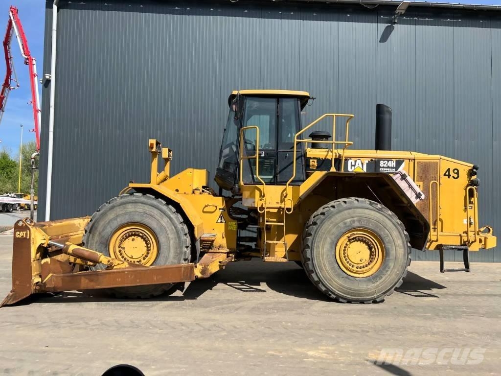 CAT 824H Гусеничні бульдозери