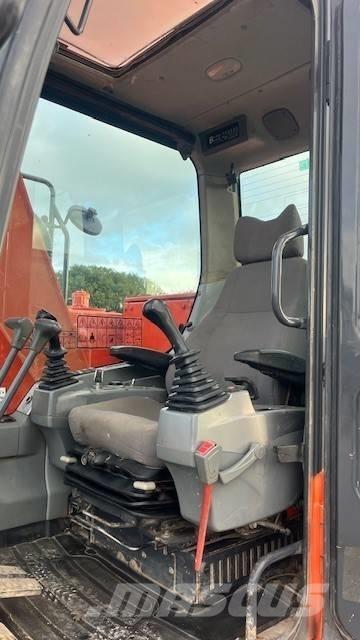 Doosan DX 140 LCR-3 Гусеничні екскаватори