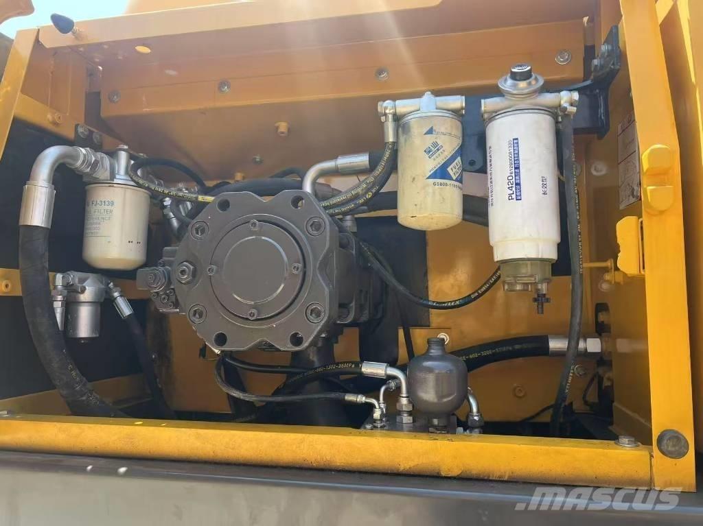 Volvo EC 380 Гусеничні екскаватори