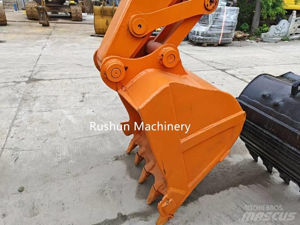 Hitachi ZX70 Гусеничні екскаватори