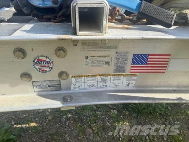  Formula Yachts PC41 Човни / баржі