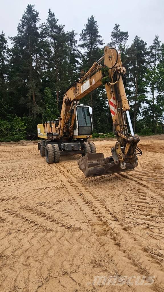 Liebherr 904 Колісні екскаватори