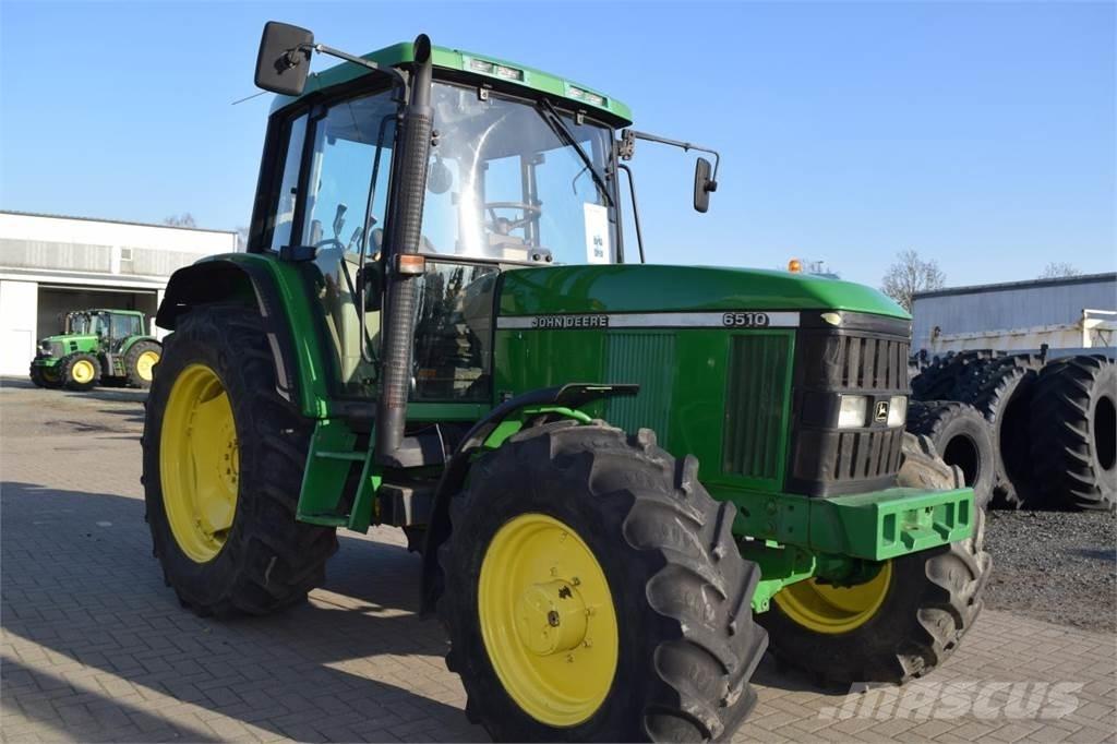 John Deere 6510 Трактори