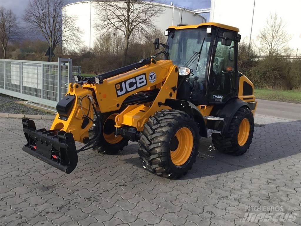 JCB TM 220 Agri Телескопічні підйомники