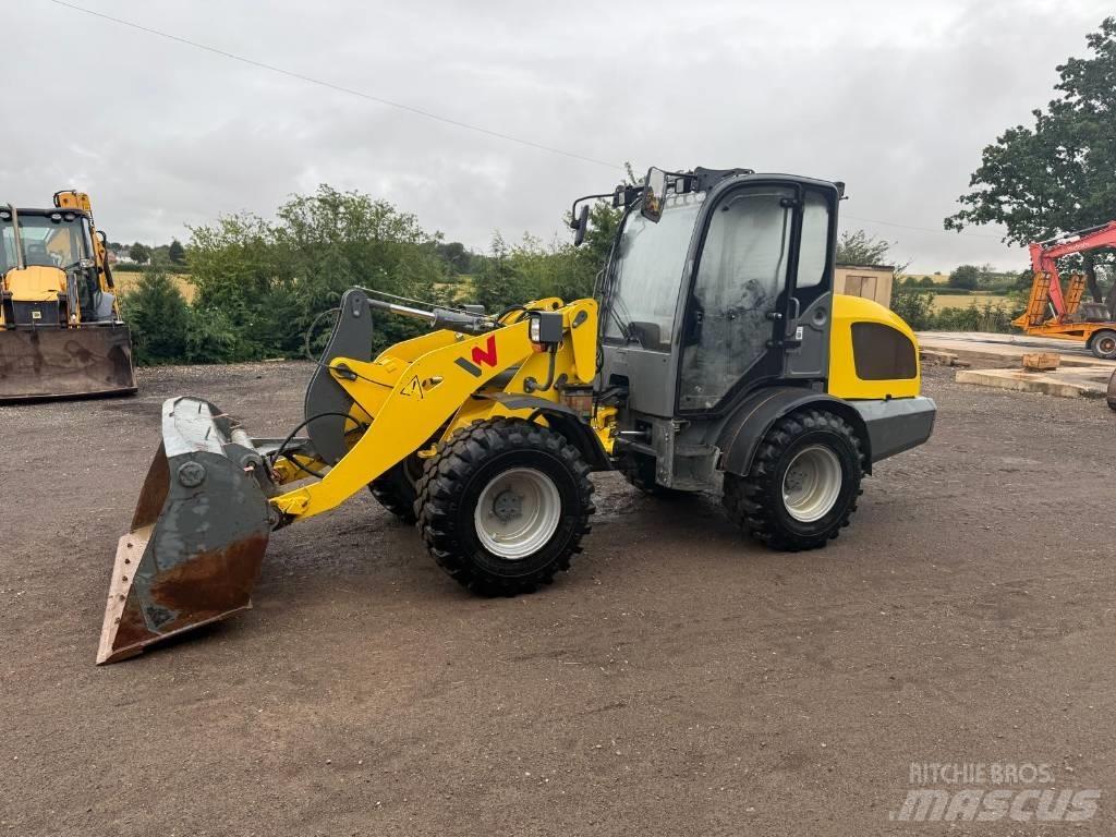 Wacker Neuson WL 44 Фронтальні навантажувачі