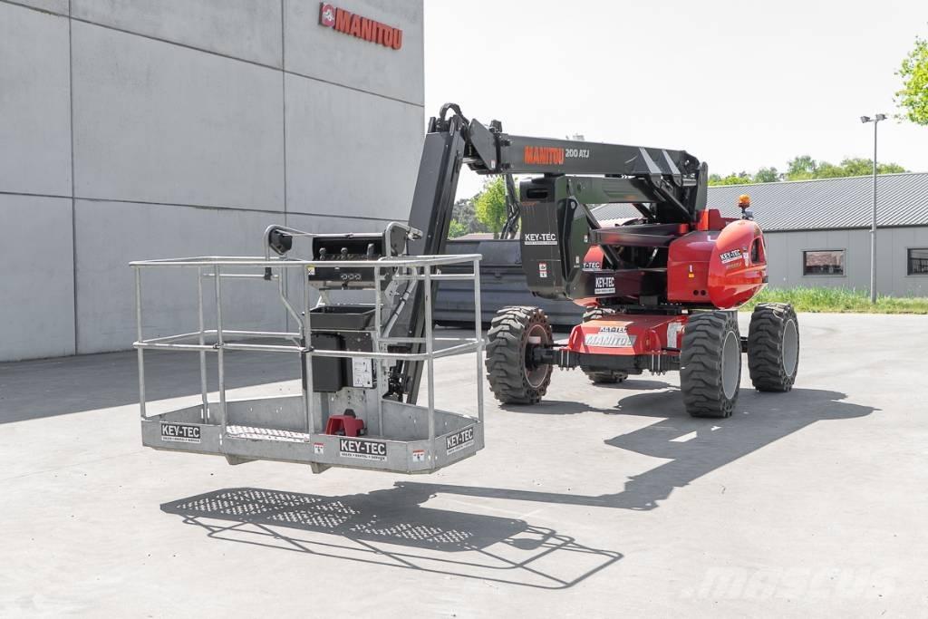 Manitou 200 ATJ Колінчаті підйомники