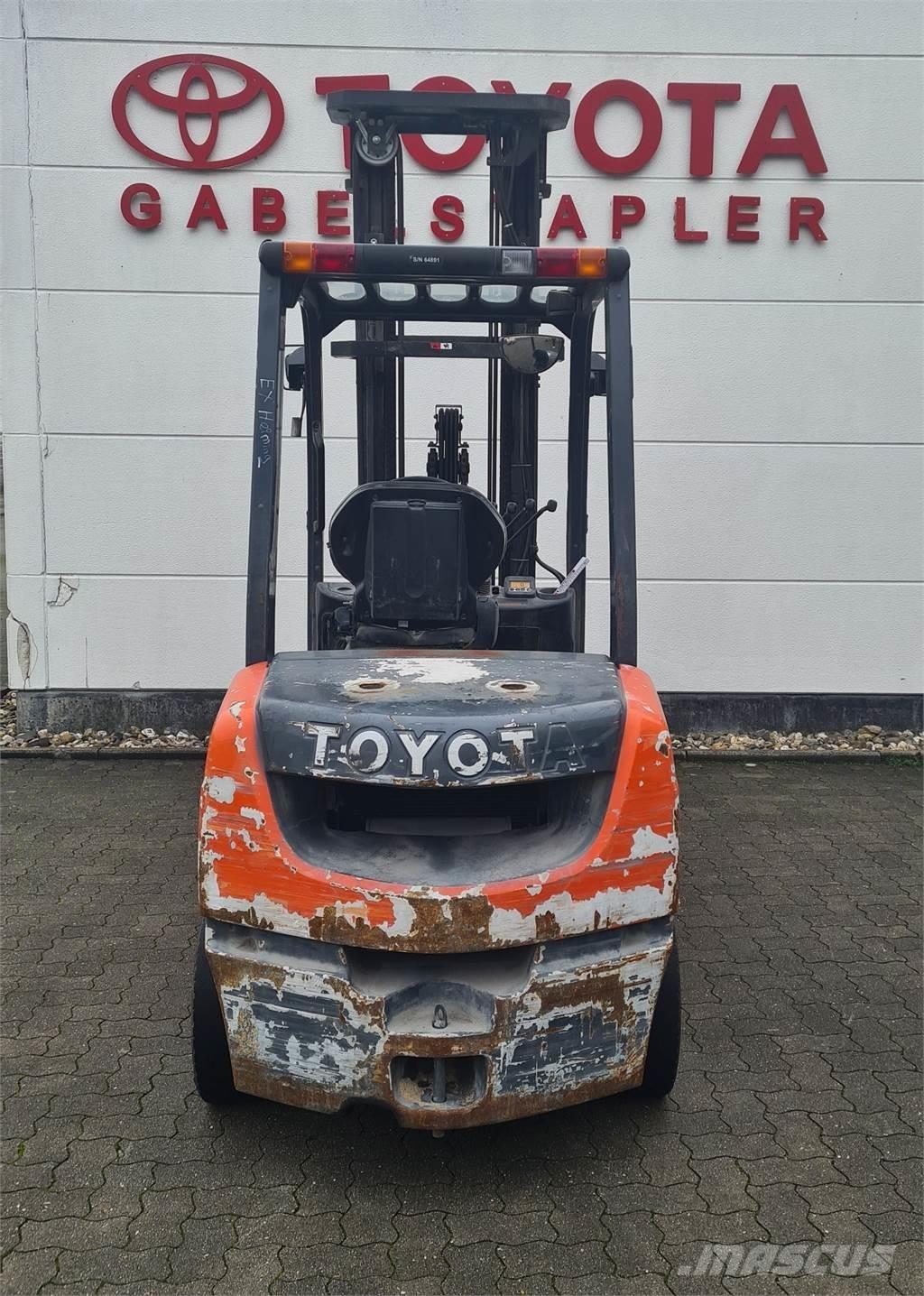 Toyota 02-8FDF30 Дизельні навантажувачі