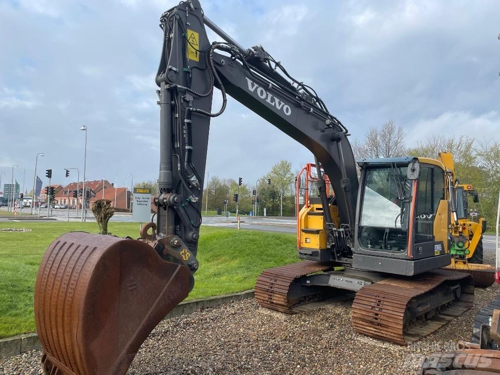 Volvo ECR145E Гусеничні екскаватори